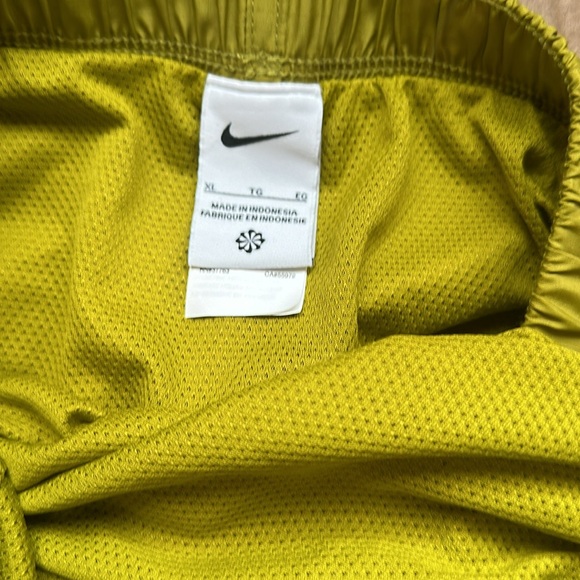 Men's 5" Belted Packable Swim Trunks XL - Picture 4 of 4